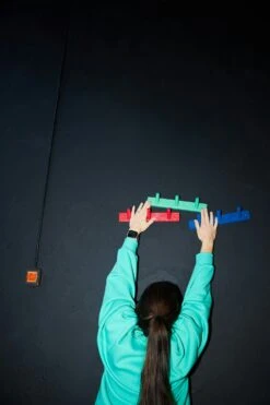 ByOn Else 3-Hook, Red 5 ByOn Else 3-Hook, Red -Möbelgeschäft byon else 3 hook wood 3