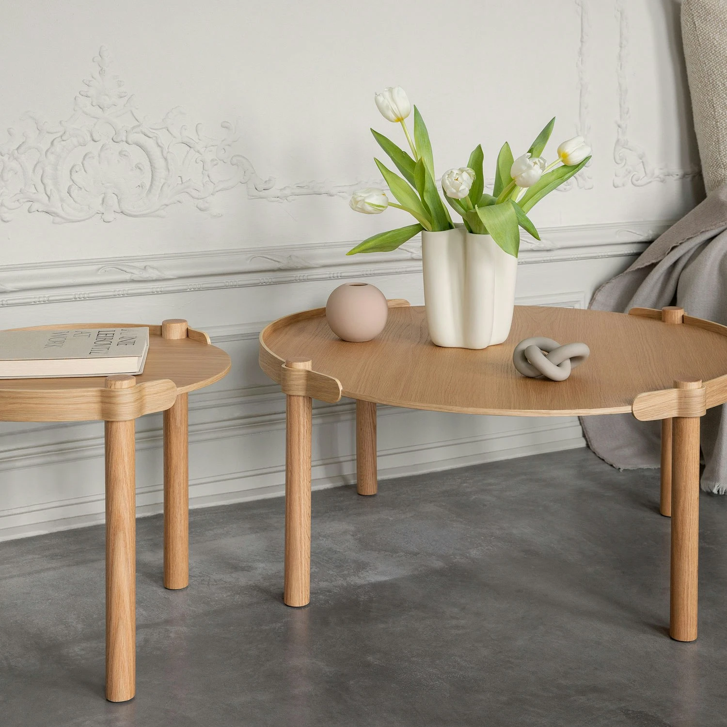 Woody Beistelltisch H45 Cm, Schwarz Gebeizte Eiche 5 Woody Beistelltisch H45 Cm, Schwarz Gebeizte Eiche – Bild 3