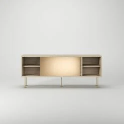 Vogue Sideboard 136 Cm, Messing-Schiebetüre & Weiße Eiche 13 Vogue Sideboard 136 Cm, Messing-Schiebetüre & Weiße Eiche -Möbelgeschäft decotique vogue lowboard 136 cm messing schiebeture messing beine 61