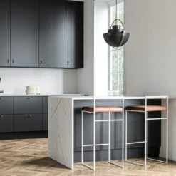 Barhocker Mit Rückenlehne 90 Cm, Weiß / In Farbe Von Braunem Leder -Möbelgeschäft department barstuhl mit hoher ruckenlehne schwarz 109