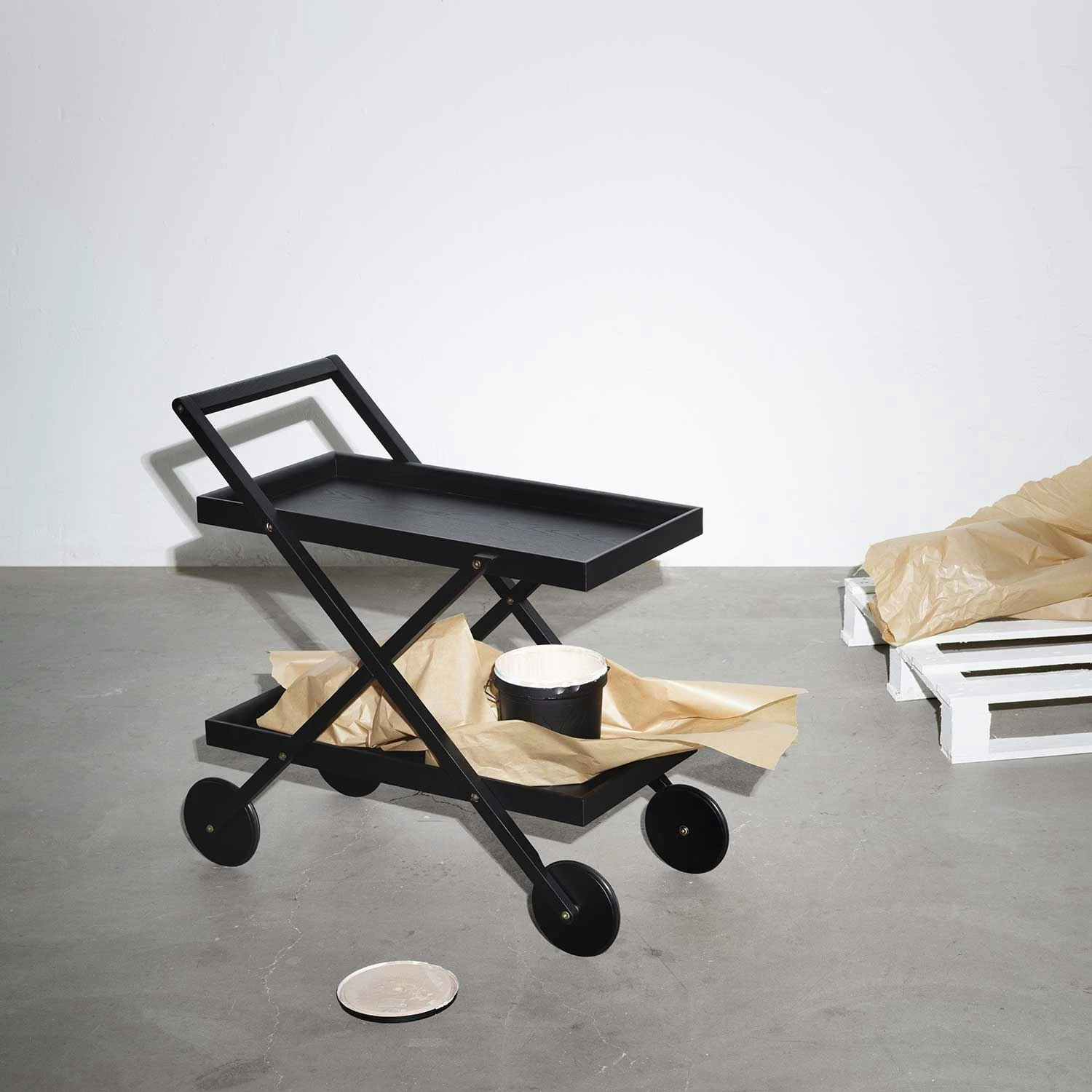 Design House Stockholm Exit Servierwagen, Schwarz 4 Design House Stockholm Exit Servierwagen, Schwarz – Bild 2