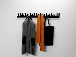 Design House Stockholm Wave Hanger Weiss 2er-Pack -Möbelgeschäft design house stockholm wave hanger schwarz 2er pack 2