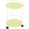 Guinguette Beistelltisch Auf Rollen, Ø40 Cm/ Frosted Lemon -Möbelgeschäft fermob guinguette beistelltisch auf rollen 40 cm 13