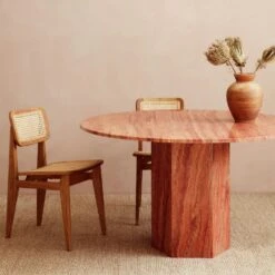 Gubi Epic Esstisch Rund Ø130 Cm, Weiß Travertine 11 Gubi Epic Esstisch Rund Ø130 Cm, Weiß Travertine -Möbelgeschäft gubi epic esstisch rund 130 cm 1