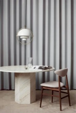 Gubi Epic Esstisch Rund Ø130 Cm, Weiß Travertine 13 Gubi Epic Esstisch Rund Ø130 Cm, Weiß Travertine -Möbelgeschäft gubi epic esstisch rund 130 cm 3