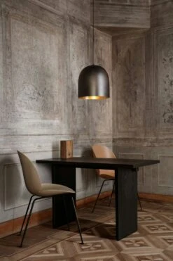 Gubi Private Schreibtisch 120x60 Cm, Brown Black Gebeizt Eiche -Möbelgeschäft gubi private schreibtisch 120x60 cm 2