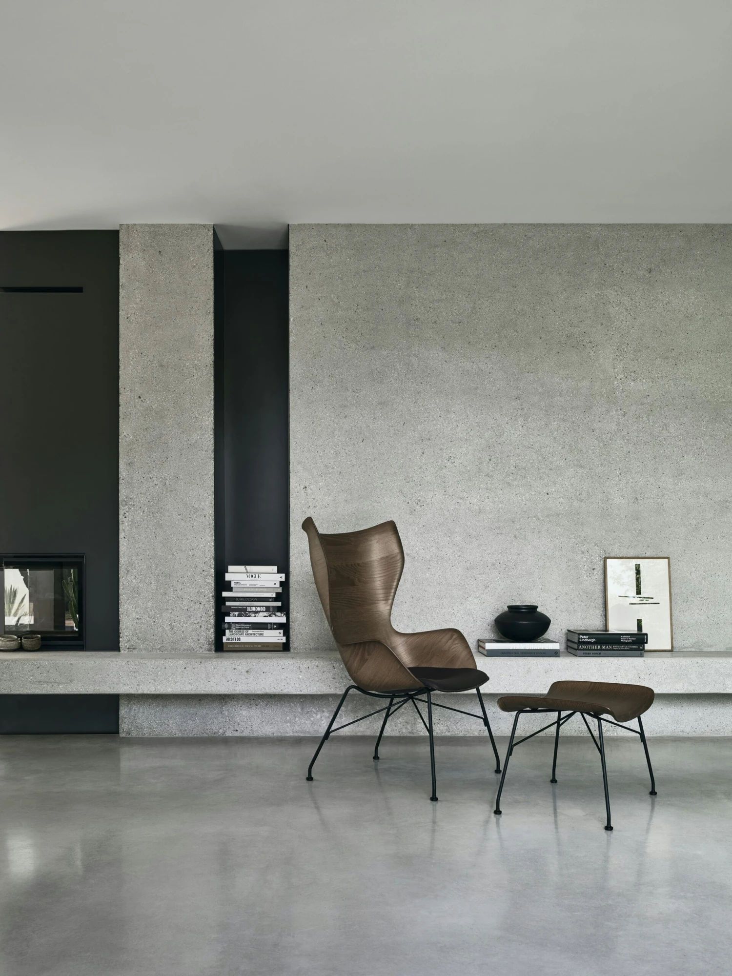 Kartell K/Wood Sessel, Dunkles Holz / In Dunkler Lederoptik / Chrom 7 Kartell K/Wood Sessel, Dunkles Holz / In Dunkler Lederoptik / Chrom – Bild 5