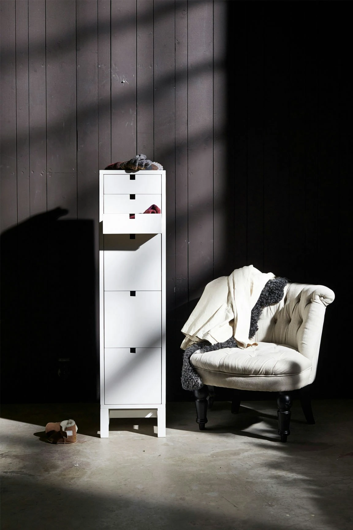 Falsterbo Chest Of Drawers, 6 Drawers, White Lacquer 6 Falsterbo Chest Of Drawers, 6 Drawers, White Lacquer – Bild 4