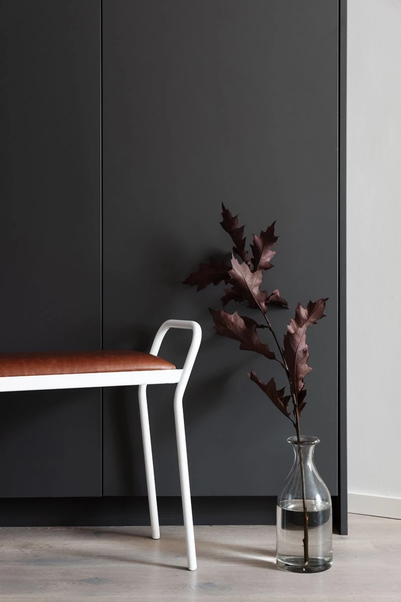 Maze Anyone Hocker, Weiß/Vintage Cognac 5 Maze Anyone Hocker, Weiß/Vintage Cognac – Bild 3