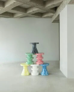 Normann Copenhagen Bit Hocker / Beistelltisch, Kegelförmig, Blau 9 Normann Copenhagen Bit Hocker / Beistelltisch, Kegelförmig, Blau -Möbelgeschäft normann copenhagen bit stool cone yellow 1