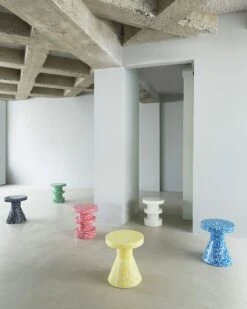 Normann Copenhagen Bit Hocker / Beistelltisch, Kegelförmig, Blau 10 Normann Copenhagen Bit Hocker / Beistelltisch, Kegelförmig, Blau -Möbelgeschäft normann copenhagen bit stool cone yellow 2