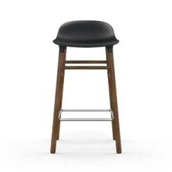 Normann Copenhagen Form Barhocker 65cm, Schwarz/Walnuss
