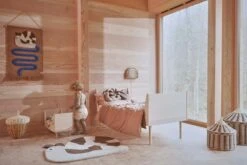 OYOY Hevali Juniorbett, Natur -Möbelgeschäft oyoy hevali juniorbett 1