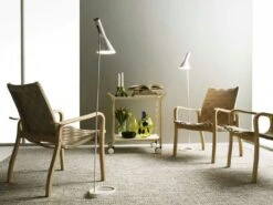 Swedese Primo Armchair High Back, Painted Beech / Strap Leather Nature -Möbelgeschäft swedese primo fatolj hog oljad ek svart 2