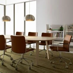 Swedese Stella Stuhl Mit Armlehne, Brown Leather -Möbelgeschäft swedese stella stuhl mit armlehne brown leather 2