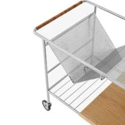 &Tradition Alima NDS1 Servierwagen, Eiche / Chrom -Möbelgeschäft tradition alima trolley nds1 chrome lacquered oak 2