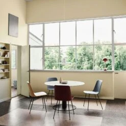 &Tradition In Between SK18 Tisch 90cm, Weißer Marmor / Schwarz 10 &Tradition In Between SK18 Tisch 90cm, Weißer Marmor / Schwarz -Möbelgeschäft tradition in between sk18 tisch 90cm 4