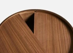 Woud ARC Beistelltisch, Walnussfarben -Möbelgeschäft woud arc beistelltisch 3